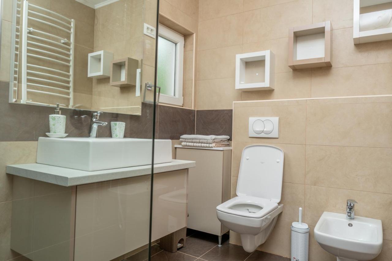 Hotel Royal Garden Nikšić Kamer foto